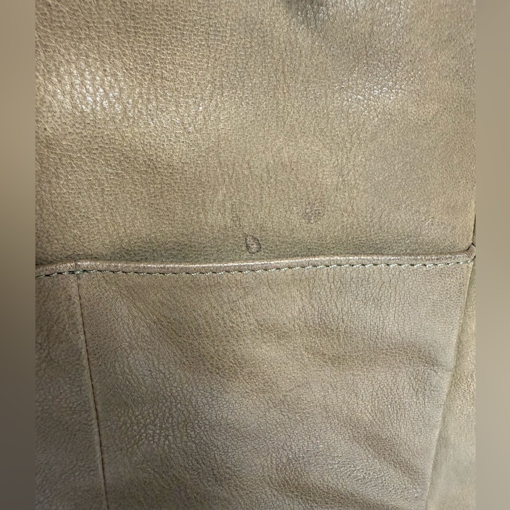 Lucky Brand Green Leather Shoulder Bag/Tote - Picture 8 of 16